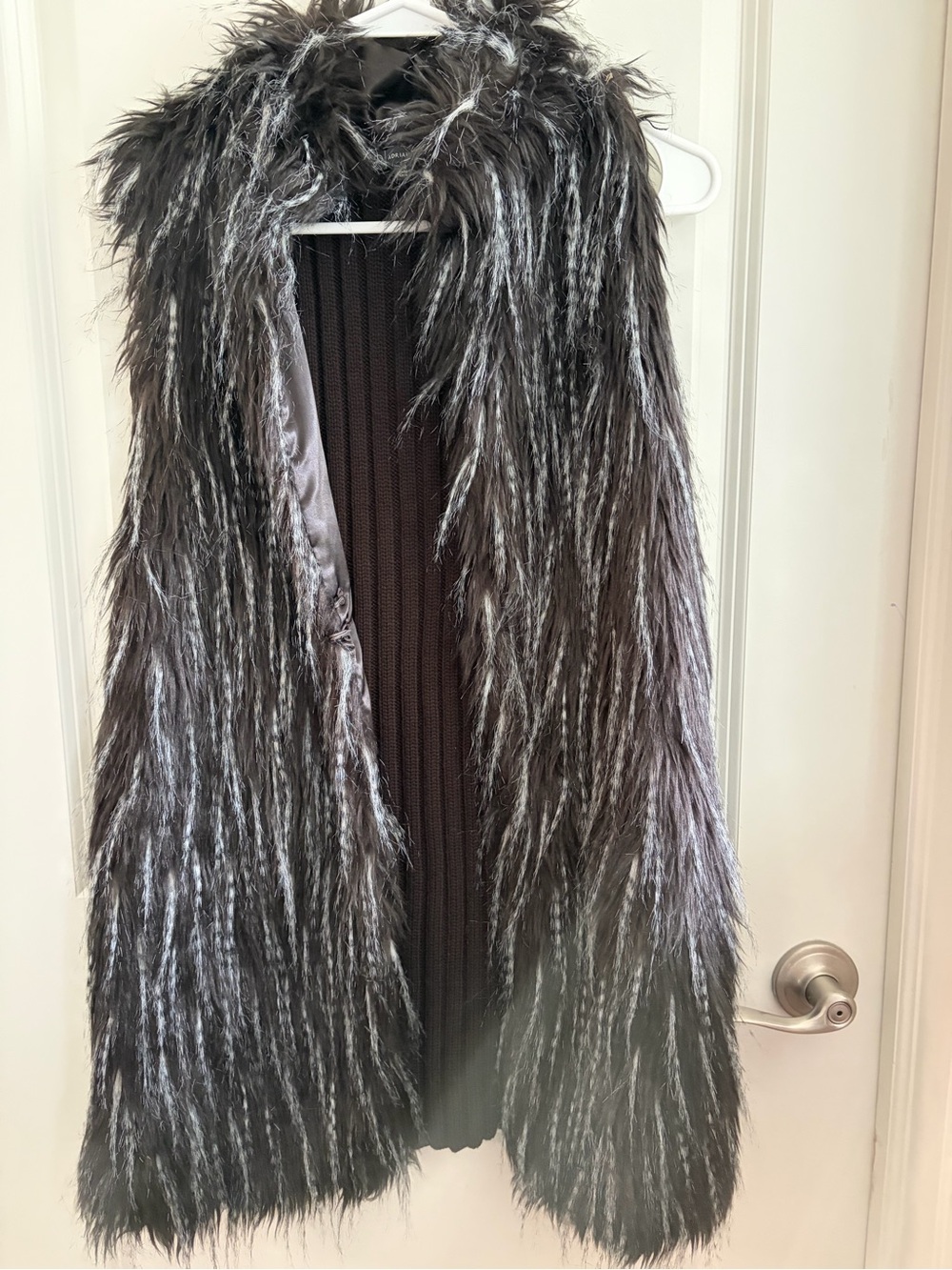 Adrianna Papell Black and Silver Faux Fur Vest